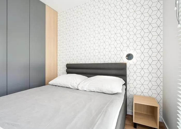 Komfortowy Apartament Z Ogrodkiem *