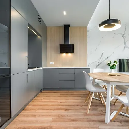 Komfortowy Apartament Z Ogrodkiem Lejlighed Poznań