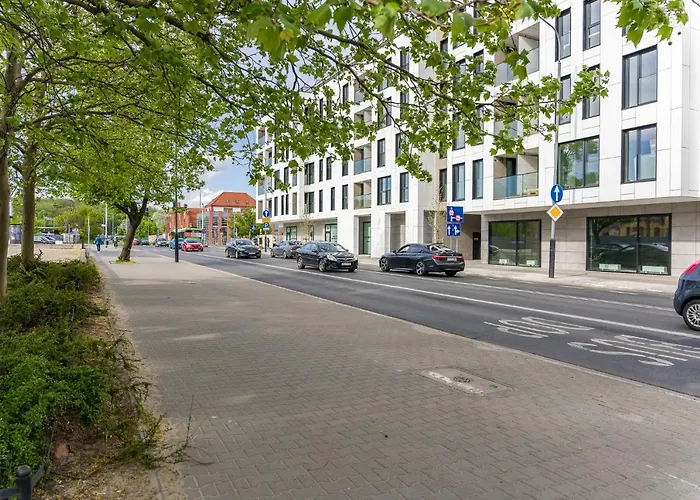 아파트 Komfortowy Apartament Z Ogrodkiem 포즈난