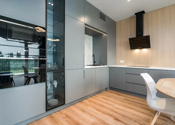 Komfortowy Apartament Z Ogrodkiem 아파트 포즈난