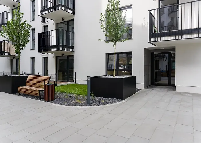 Komfortowy Apartament Z Ogrodkiem 아파트 *