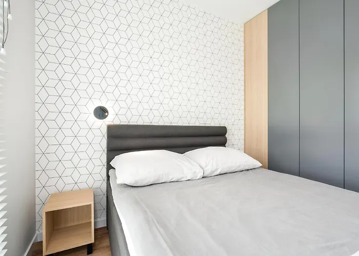 Komfortowy Apartament Z Ogrodkiem *