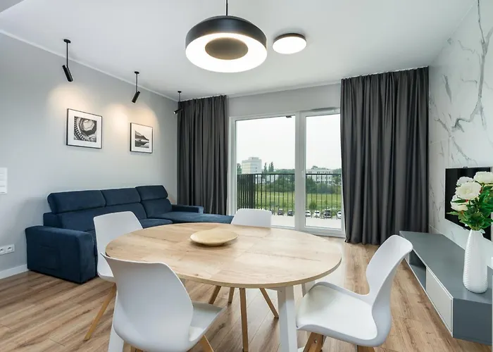 Komfortowy Apartament Z Ogrodkiem *